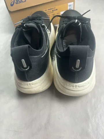 Used Asics Gel Nimbus 27 bike — image 5 of 9