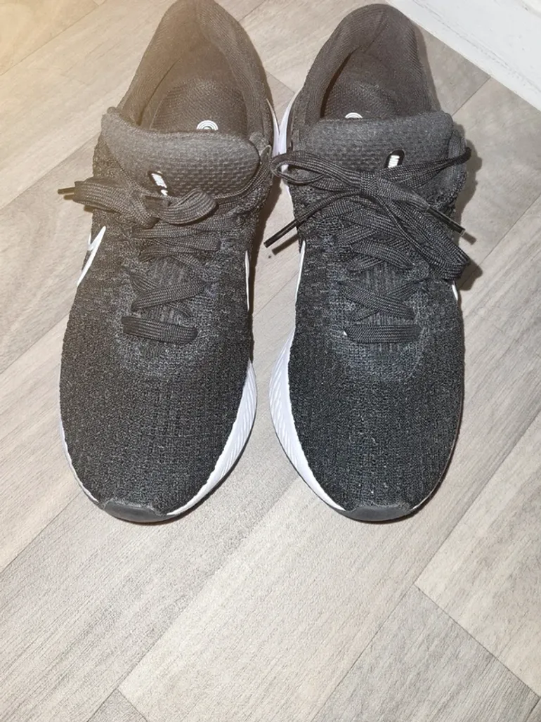 Used Nike React Infinity Flyknit bike — image 4 of 4