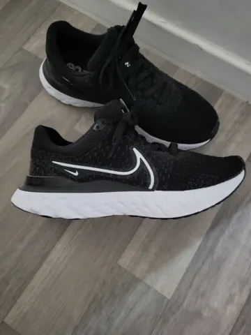 Used Nike React Infinity Flyknit bike — image 1 of 4