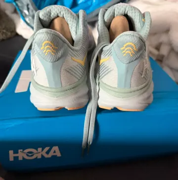 Used Hoka Clifton 9 bike — image 3 of 8