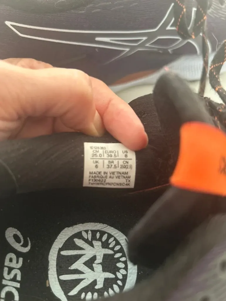 Used Asics Gel Nimbus 24 bike — image 3 of 4