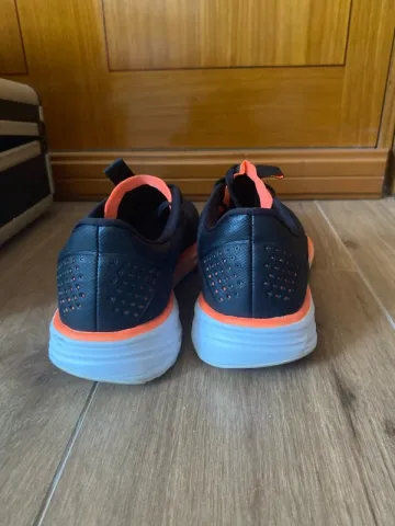 Použité Adidas SL20 Lightstrike bike — obrázek 6 z 8