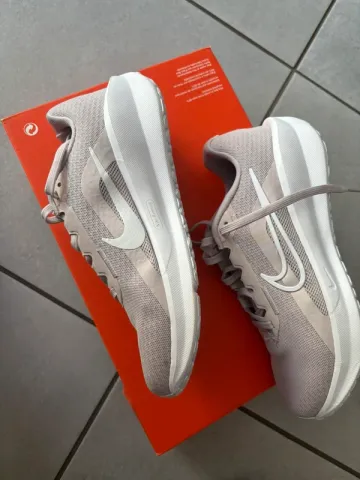 Použité Nike Downshifter 13 bike — obrázek 4 z 9