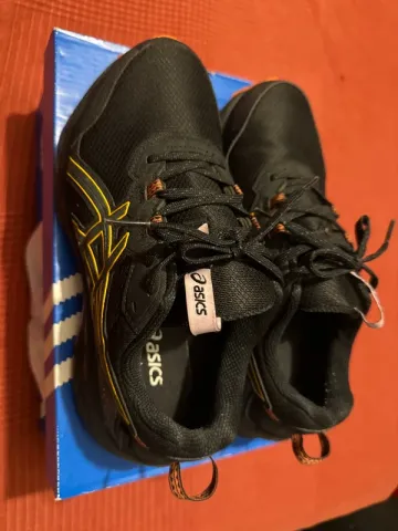Used Asics Venture bike — image 2 of 7