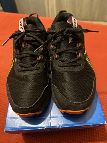 Used Asics Venture bike — image 1 of 7