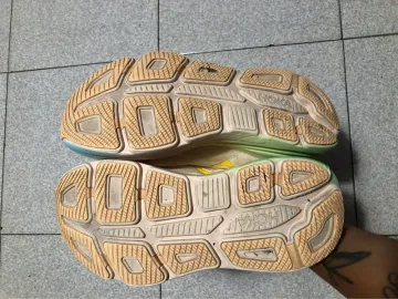 Used Hoka Bondi 9 bike — image 6 of 9