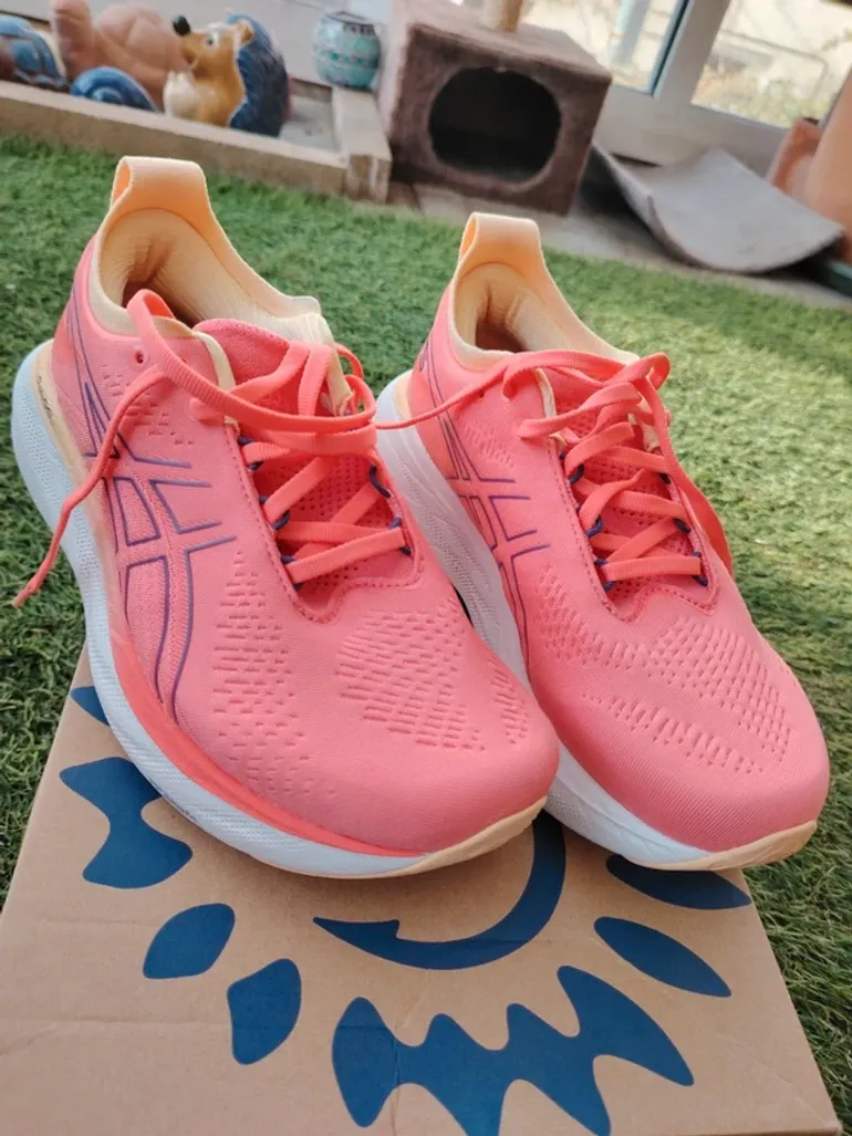 Used Asics Gel Nimbus bike — image 1 of 8