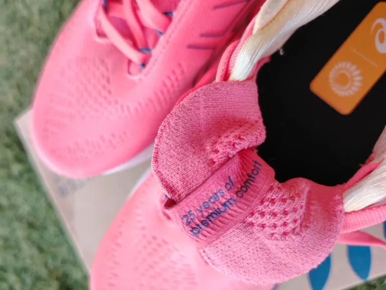 Used Asics Gel Nimbus bike — image 7 of 8