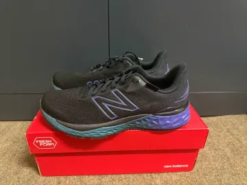 Used New Balance Laufschuh Damen Gore-Tex bike — image 3 of 4