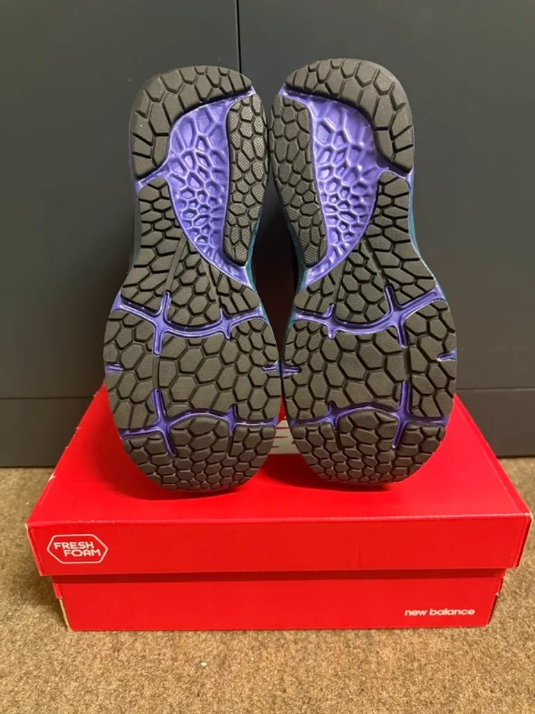 Used New Balance Laufschuh Damen Gore-Tex bike — image 4 of 4
