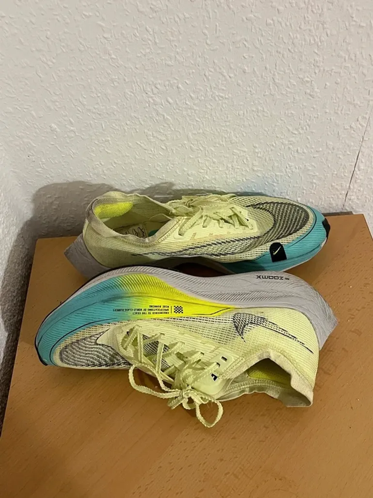 Used Nike Vaporfly Next% 2 bike — image 2 of 3