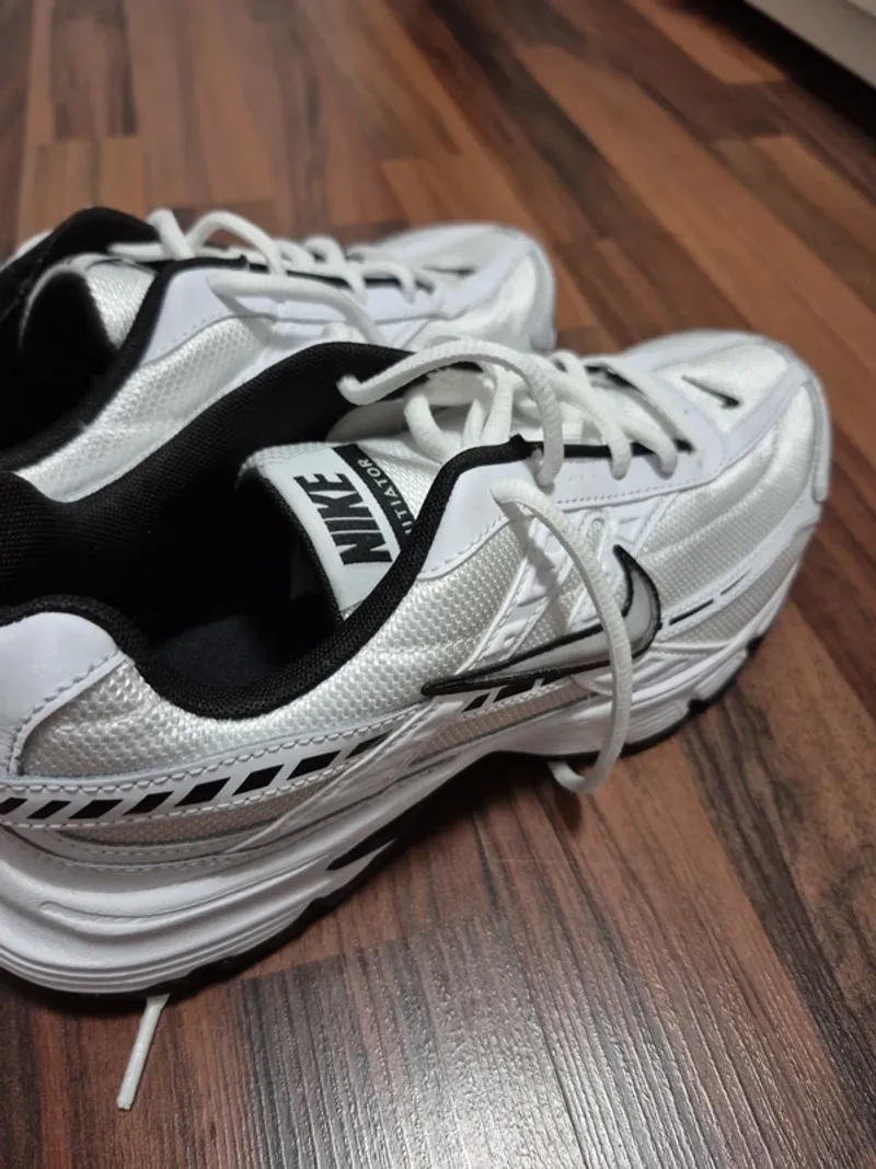 Used Nike Initiator Running Shoes