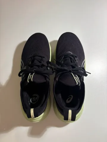 Used Asics Gel-Nimbus 26 bike — image 2 of 8