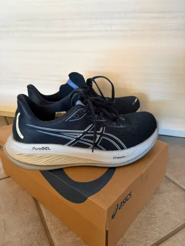 Used Asics GEL-Cumulus 26 bike — image 1 of 5