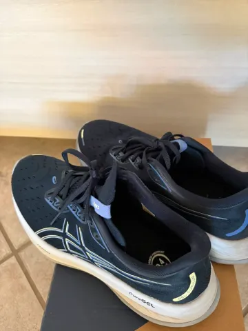 Used Asics GEL-Cumulus 26 bike — image 3 of 5