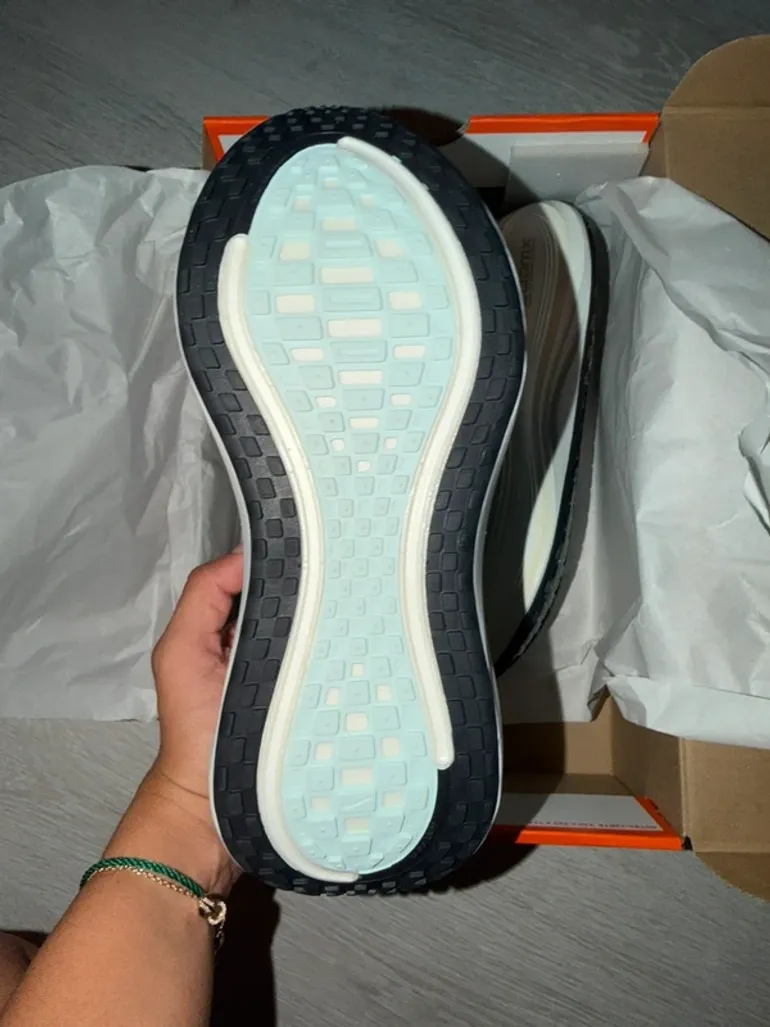 Used Nike ZoomX bike — image 4 of 9