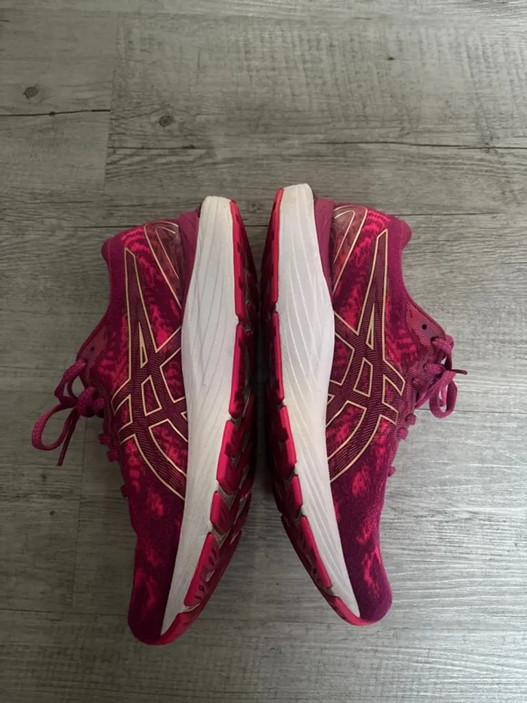Used Asics Gel Cumulus 23 bike — image 2 of 6