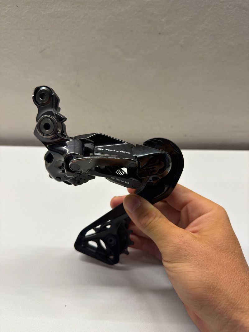 Used Shimano Dura-Ace RD-R9250 Drivetrain & Pedals