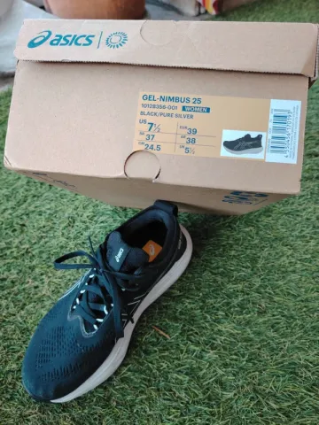 Used Asics Gel Nimbus bike — image 2 of 9