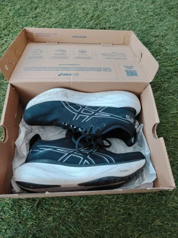 Used Asics Gel Nimbus bike — image 1 of 9