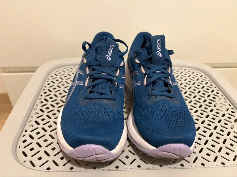 Used Asics Running Shoes Running Shoes