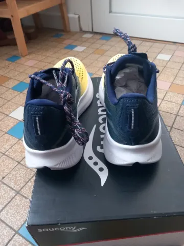 Used Saucony Ride 15 bike — image 5 of 7
