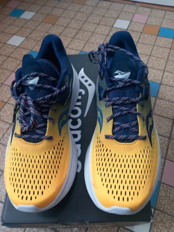 Used Saucony Ride 15 bike — image 3 of 7
