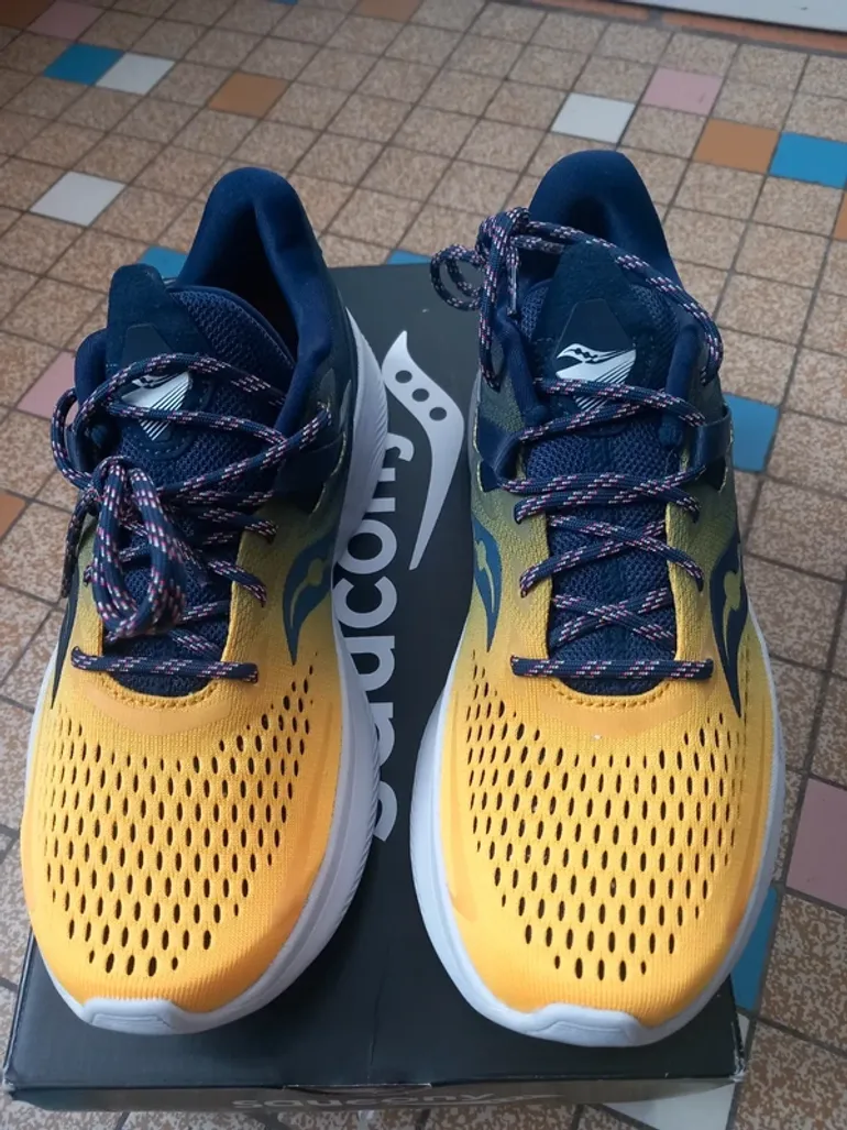 Used Saucony Ride 15 bike — image 3 of 7