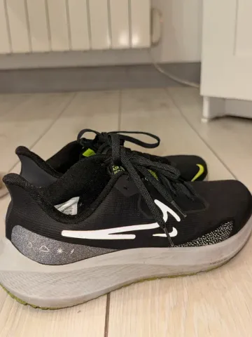 Used Pegasus Nike Air Zoom 39 Shield bike — image 2 of 10