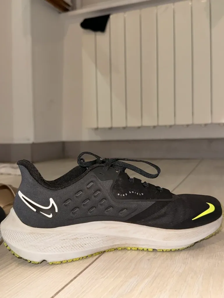Used Pegasus Nike Air Zoom 39 Shield bike — image 9 of 10