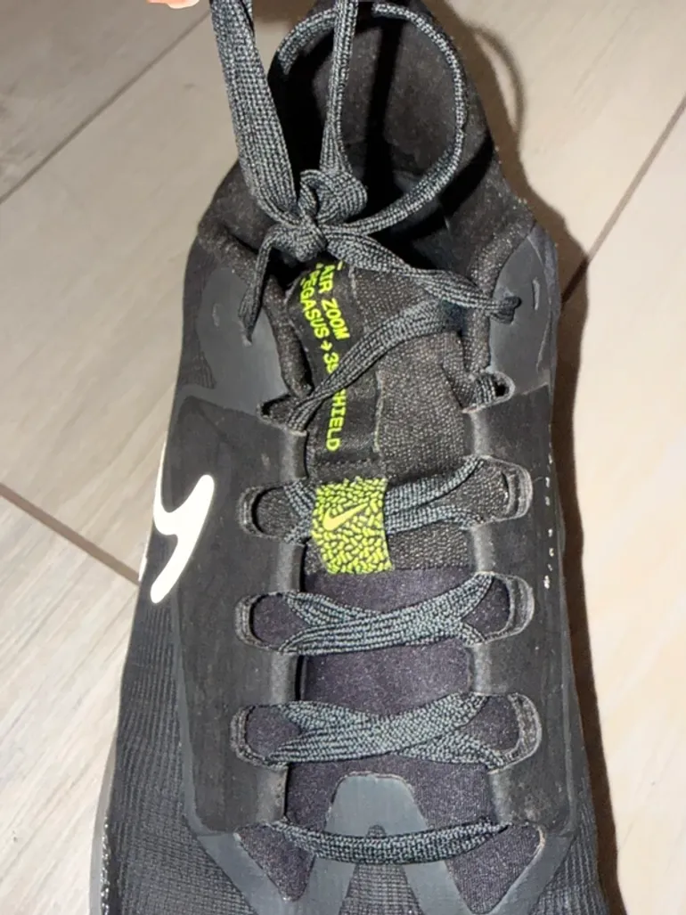 Used Pegasus Nike Air Zoom 39 Shield bike — image 8 of 10