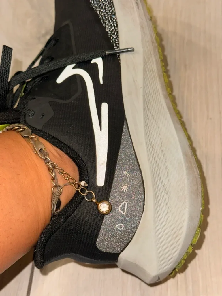Used Pegasus Nike Air Zoom 39 Shield bike — image 4 of 10