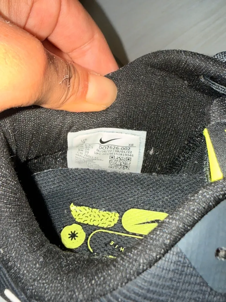 Used Pegasus Nike Air Zoom 39 Shield bike — image 7 of 10