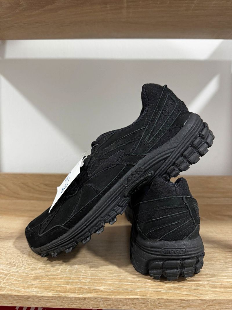 Used Brooks Zeal Walker Running Shoes