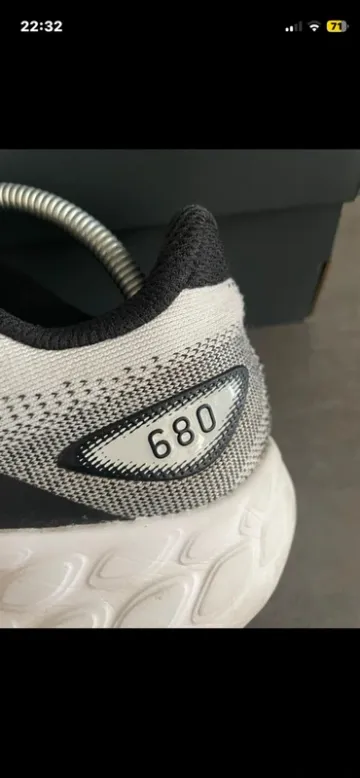 Used New Balance Fresh Foam 680 bike — image 12 of 13