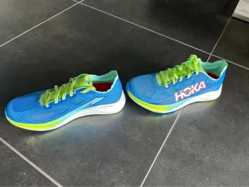 Hoka Cielo Road bike d'occasion — image 3 sur 6