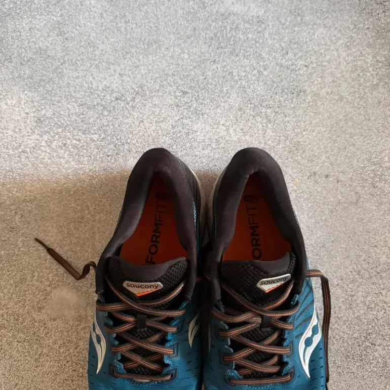 Used Saucony Guide 13 bike — image 8 of 11