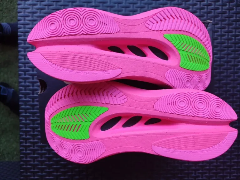 Käytetty Saucony Endorphin Pro 5 bike — kuva 3 / 6