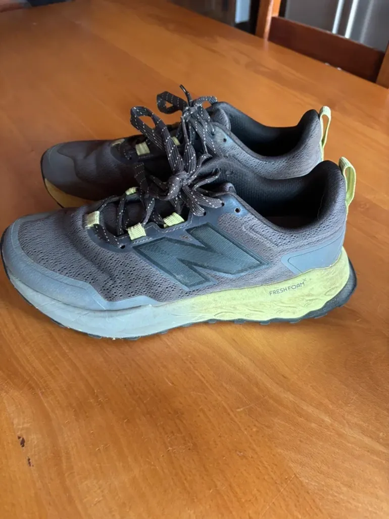 Used New Balance Trail Running Shoes bike — image 2 of 5