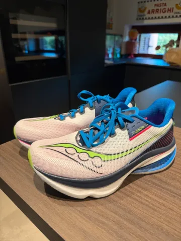 Käytetty Saucony Endorphin Azura bike — kuva 1 / 2