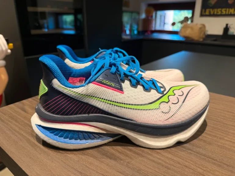 Käytetty Saucony Endorphin Azura bike — kuva 2 / 2
