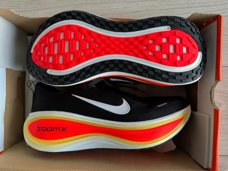 Gebrauchtes Nike Zoom Vomero 18 bike — Bild 2 von 2