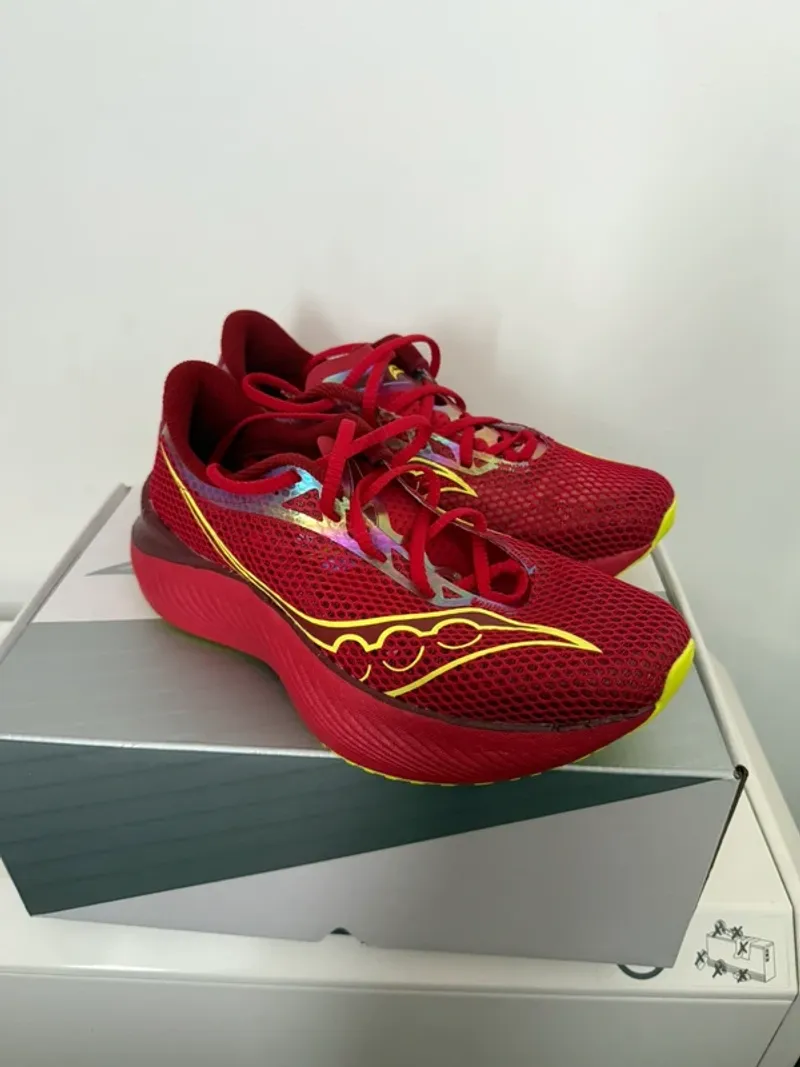 Used Saucony Endorphin Pro 3 Running Shoes