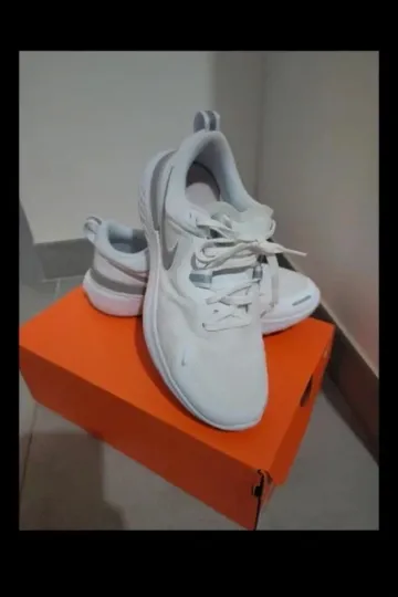 Used Nike React Miler bike — image 1 of 2