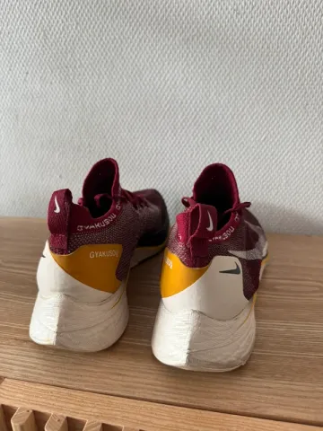 Použité Nike Vaporfly 4% Flyknit Gyakusou 2019 bike — obrázek 2 z 5