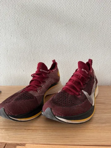 Použité Nike Vaporfly 4% Flyknit Gyakusou 2019 bike — obrázek 4 z 5