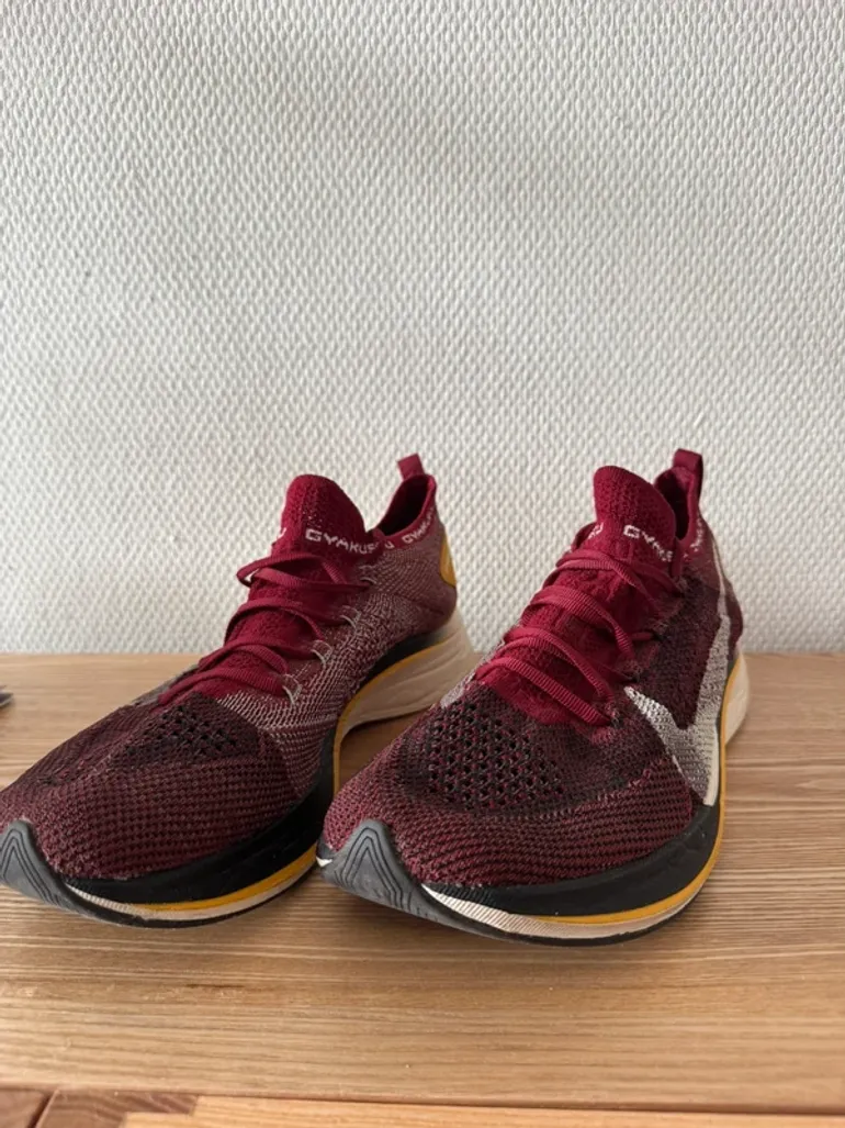 Použité Nike Vaporfly 4% Flyknit Gyakusou 2019 bike — obrázek 4 z 5