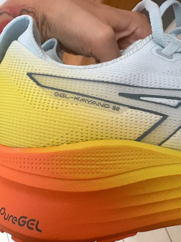 Used Asics Running Shoes bike — image 2 of 5