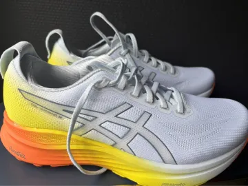 Used Asics Running Shoes bike — image 1 of 5