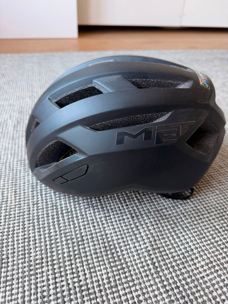 Used MET Cycling Helmet 2024 Cycling Accessories